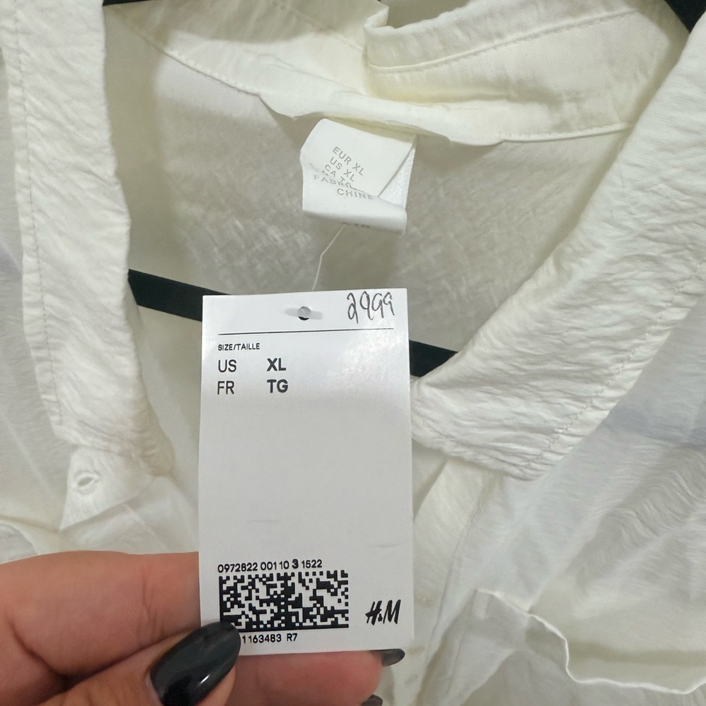 H&M Womens Lightweight Button down Blouse - Picture 3 of 3